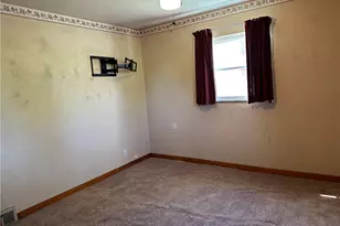 1311 Athalia Ave, Monessen, PA 15062 - Photo 11