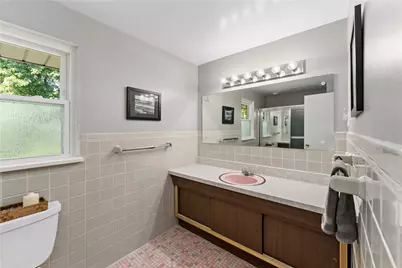5892 Lorene Dr, Bethel Park, PA 15102 - Photo 17