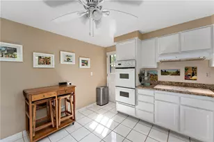 5892 Lorene Dr, Bethel Park, PA 15102 - Photo 11