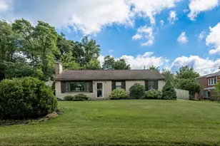 142 Emmet Dr, Chippewa Township, PA 15010 - Photo 1