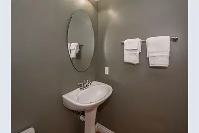 2010 Michael Drive, Pittsburgh, PA 15227 - Photo 9