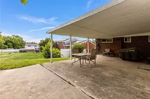 203 Burch Dr, Moon/Crescent Twp, PA 15108 - Photo 5