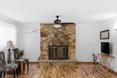 203 Burch Dr, Moon/Crescent Twp, PA 15108 - Photo 15