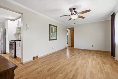 203 Burch Dr, Moon/Crescent Twp, PA 15108 - Photo 7