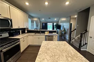 35 Remington Dr, Chartiers, PA 15301 - Photo 9