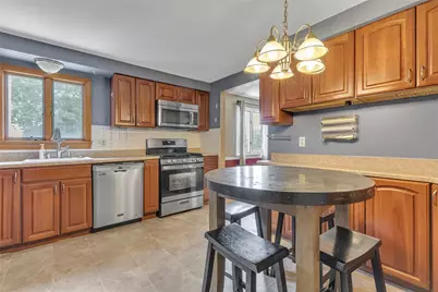 202 Windy Hill Dr, Moon/Crescent Twp, PA 15108 - Photo 17