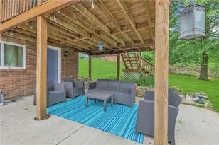 202 Windy Hill Dr, Moon/Crescent Twp, PA 15108 - Photo 7
