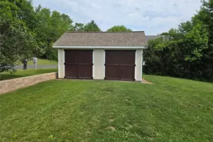 1 E Byers Ave, Shenango Township, PA 16102 - Photo 13