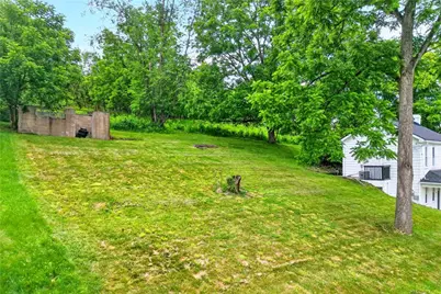 6 Gensler Rd, Pittsburgh, PA 15236 - Photo 3