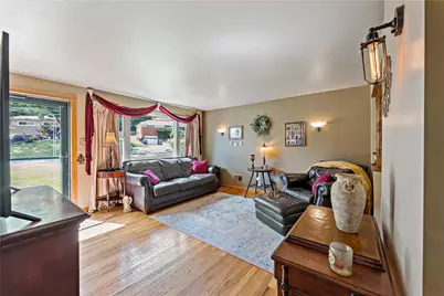 415 Temona Dr, Pittsburgh, PA 15236 - Photo 5