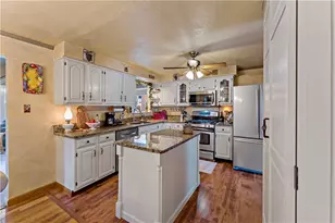 415 Temona Dr, Pittsburgh, PA 15236 - Photo 9