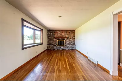 5444 Sunset View Dr, Forward Township, PA 15063 - Photo 13
