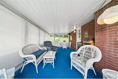 648 Birch St, Jeannette, PA 15644 - Photo 23