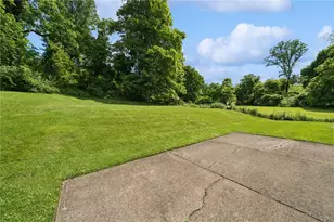 648 Birch St, Jeannette, PA 15644 - Photo 31