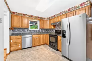 436 Sharon Rd, Moon/Crescent Twp, PA 15108 - Photo 13