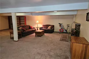 135 Thornwood Dr, Twp of But SE, PA 16001 - Photo 25