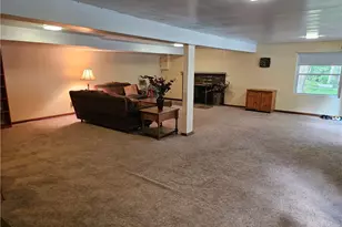 135 Thornwood Dr, Twp of But SE, PA 16001 - Photo 27