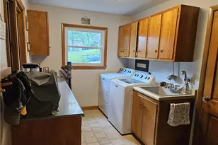135 Thornwood Dr, Twp of But SE, PA 16001 - Photo 13