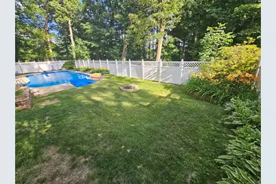 135 Thornwood Dr, Twp of But SE, PA 16001 - Photo 27