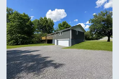 141 Lakeside Dr, Neshannock Township, PA 16105 - Photo 3