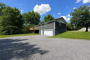 141 Lakeside Dr, Neshannock Township, PA 16105 - Photo 3