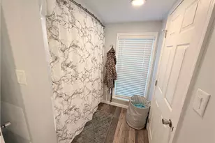 2067 Broadway Ave, Hempfield Township, PA 15601 - Photo 25