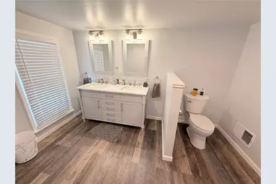 2067 Broadway Ave, Hempfield Township, PA 15601 - Photo 27