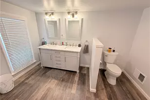 2067 Broadway Ave, Hempfield Township, PA 15601 - Photo 27