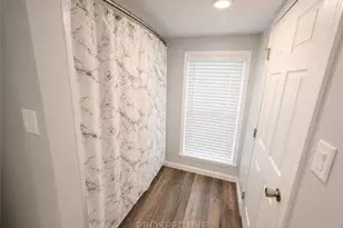 2067 Broadway Ave, Hempfield Township, PA 15601 - Photo 27
