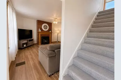 2067 Broadway Ave, Hempfield Township, PA 15601 - Photo 11