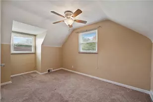 927 Edward Dr, Pittsburgh, PA 15227 - Photo 19