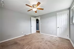 927 Edward Dr, Pittsburgh, PA 15227 - Photo 15