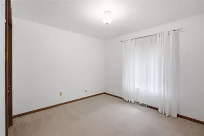 1721 Grove Crest Dr, Pittsburgh, PA 15239 - Photo 15