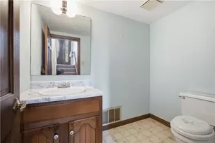1721 Grovecrest Dr, Pittsburgh, PA 15239 - Photo 21