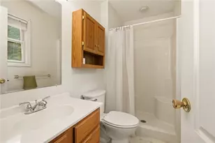 123 1/2 Cupps Rd, Twp of But SW, PA 16053 - Photo 15