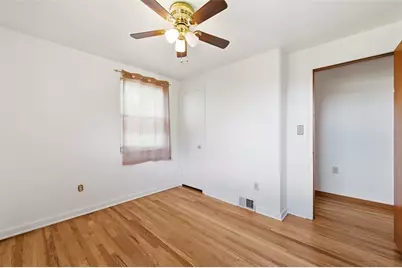 9117 Plateau Dr, Pittsburgh, PA 15237 - Photo 19