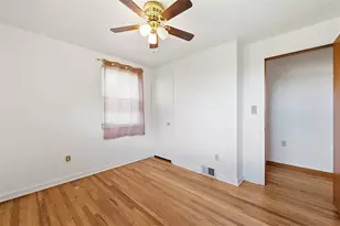 9117 Plateau Dr, Pittsburgh, PA 15237 - Photo 19