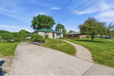 9117 Plateau Dr, Pittsburgh, PA 15237 - Photo 3