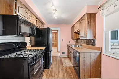 9117 Plateau Dr, Pittsburgh, PA 15237 - Photo 13