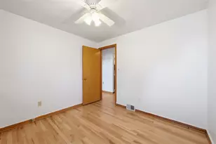 9117 Plateau Dr, Pittsburgh, PA 15237 - Photo 17