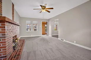 3245 Latonia Ave, Pittsburgh, PA 15216 - Photo 9