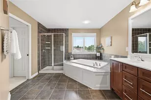 1900 Oakhurst Dr, Pittsburgh, PA 15101 - Photo 23