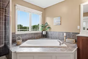 1900 Oakhurst Dr, Pittsburgh, PA 15101 - Photo 5