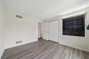 304 S Highlander Heights Dr, Pittsburgh, PA 15116 - Photo 19