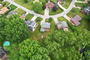 2738 Milford Dr, Bethel Park, PA 15102 - Photo 33