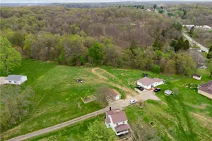 35 Bucey Rd, Hanover Township, PA 15021 - Photo 3