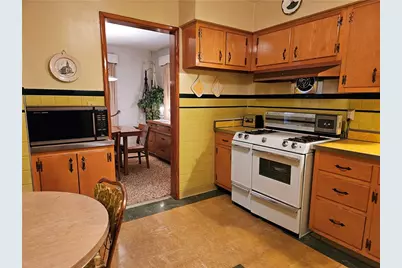 748 Maginn St, Pittsburgh, PA 15214 - Photo 9