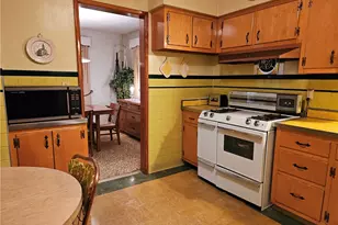 748 Maginn St, Pittsburgh, PA 15214 - Photo 9