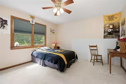 2414 Wedgewood Dr, Pittsburgh, PA 15090 - Photo 23