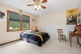 2414 Wedgewood Dr, Pittsburgh, PA 15090 - Photo 23